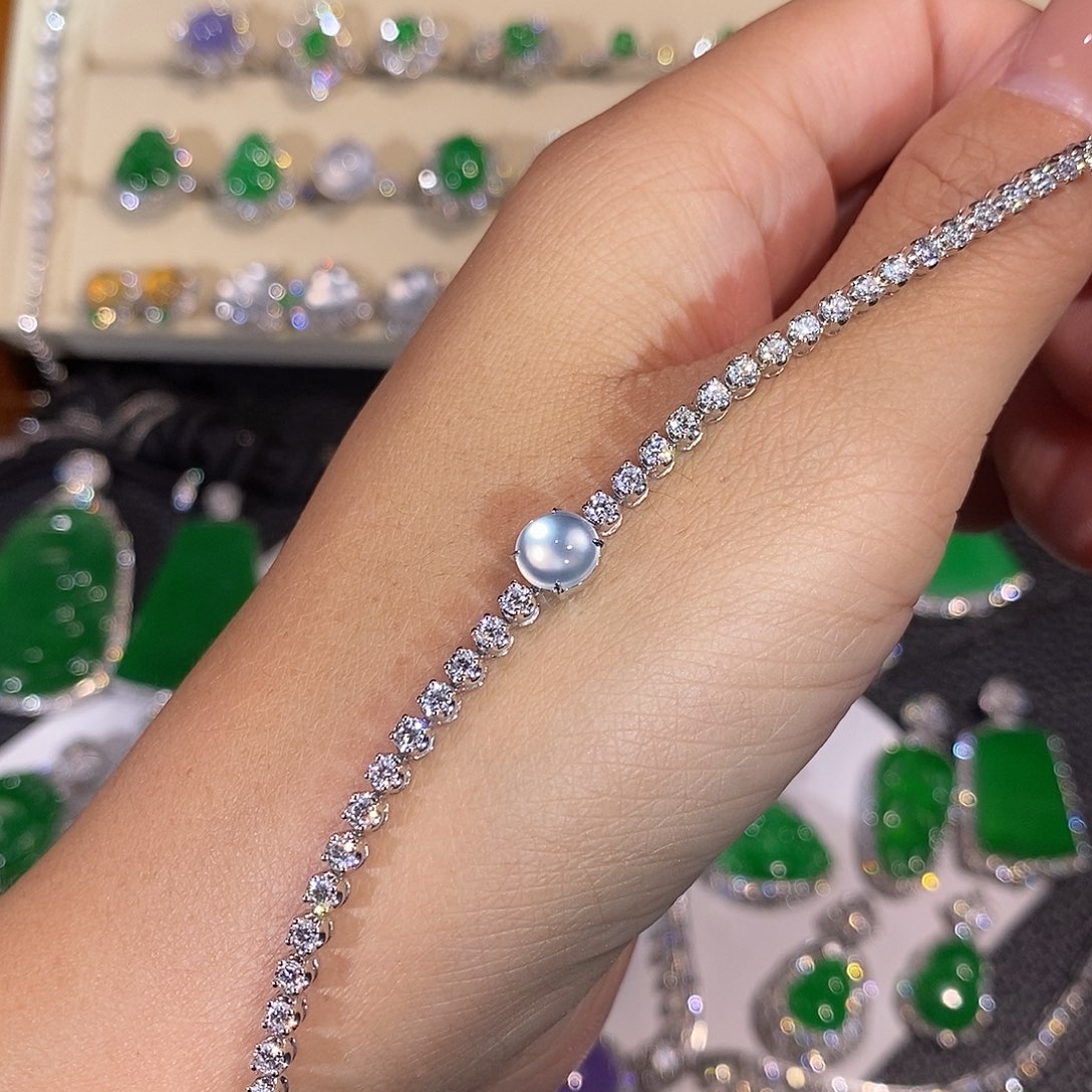 翡翠18K金镶嵌吊坠(不含链)冰蛋面手链