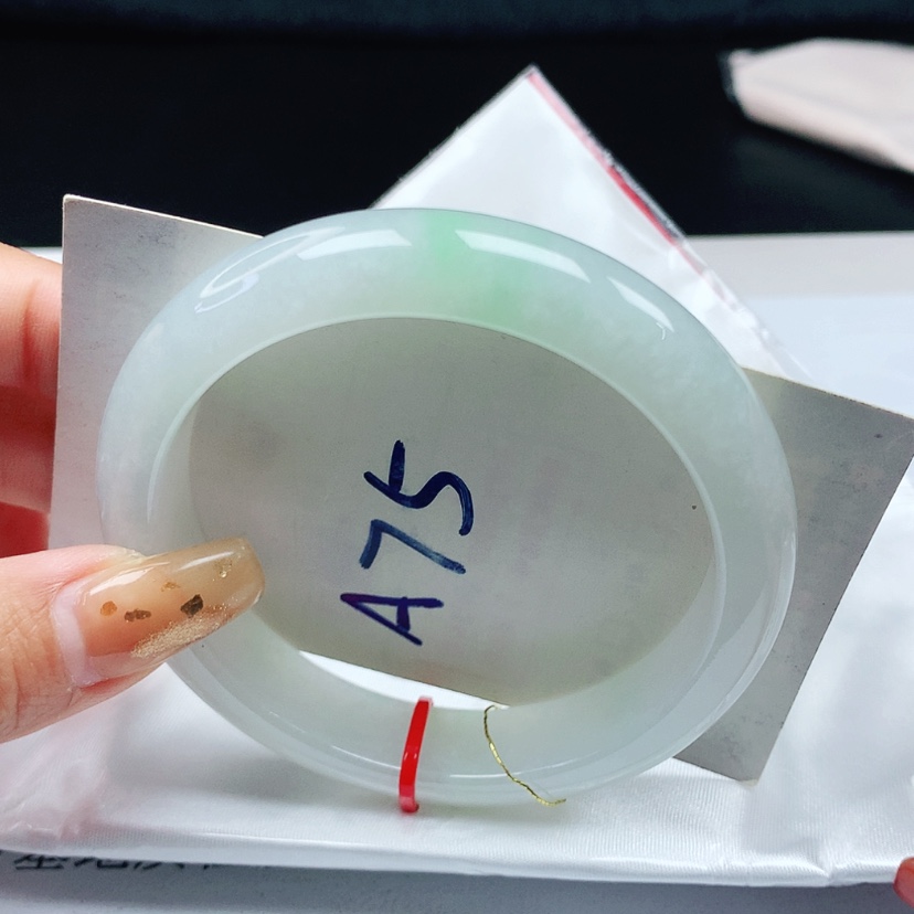 【闪购商品】翡翠手镯未镶嵌 正圈59+