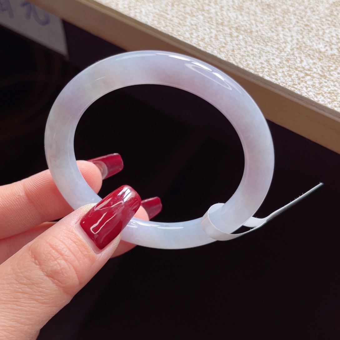 翡翠手镯未镶嵌手镯