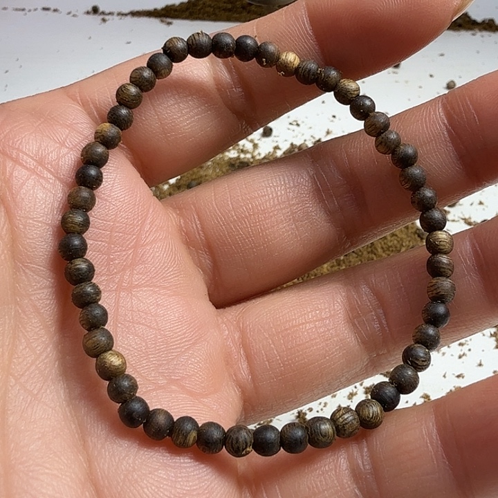 沉香碎屑沉香乌身0.3规格单圈