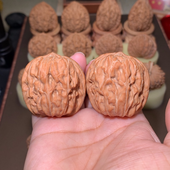 核桃文玩核桃把件芭蕉扇