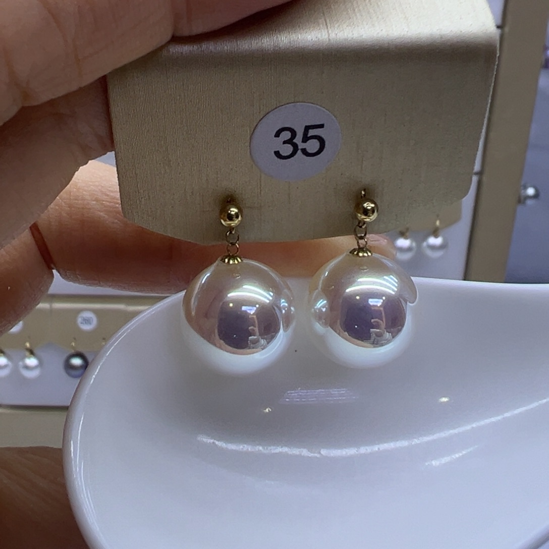 淡水珍珠18K金镶嵌耳饰