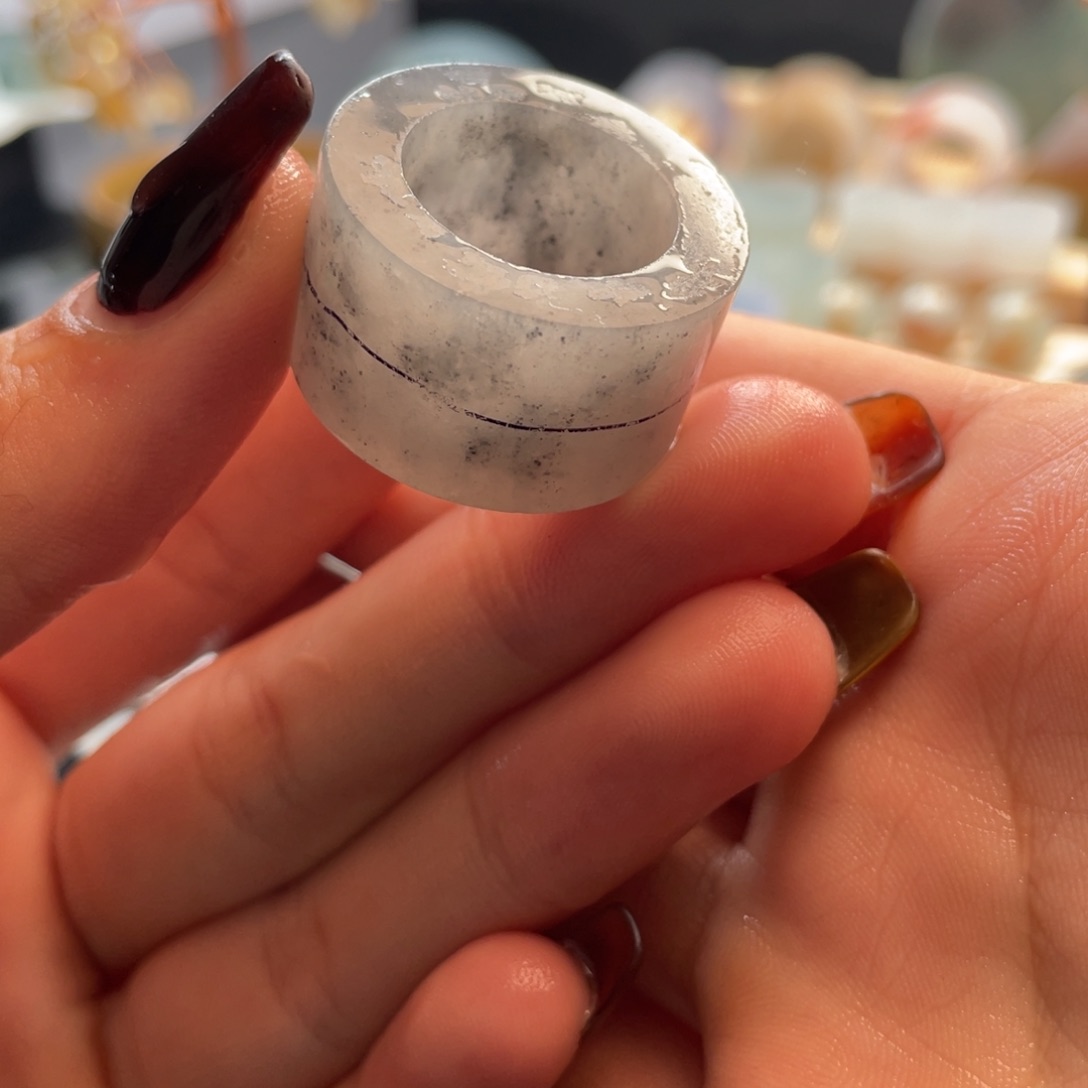 定制翡翠未镶嵌戒指