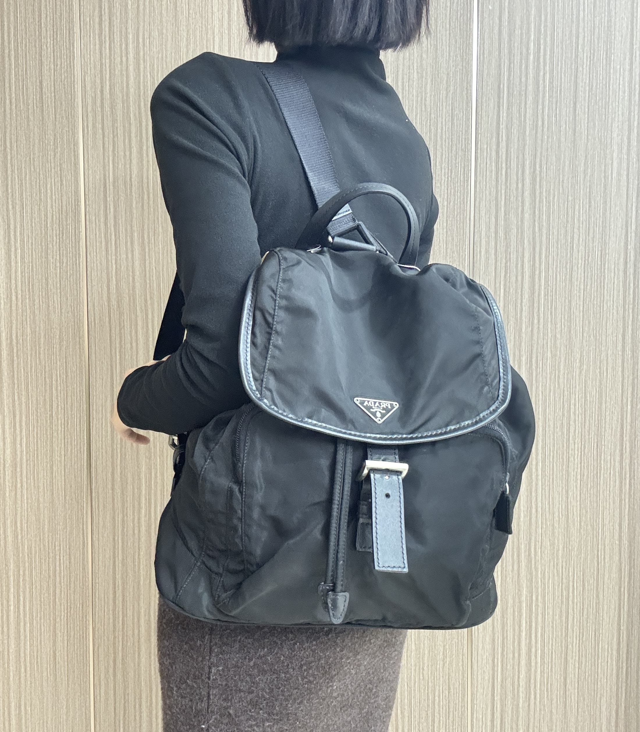 95新 Prada/普拉达 黑色尼龙双肩包/H22743