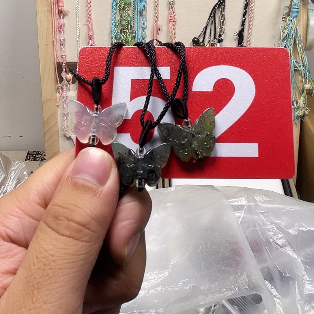 蛇纹石玉合金颈饰