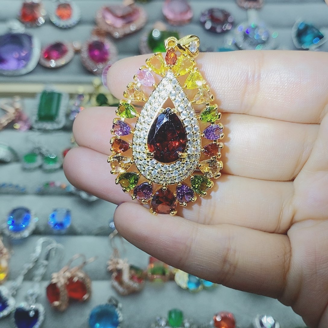 【闪购商品】托帕石耳饰银S925镶嵌