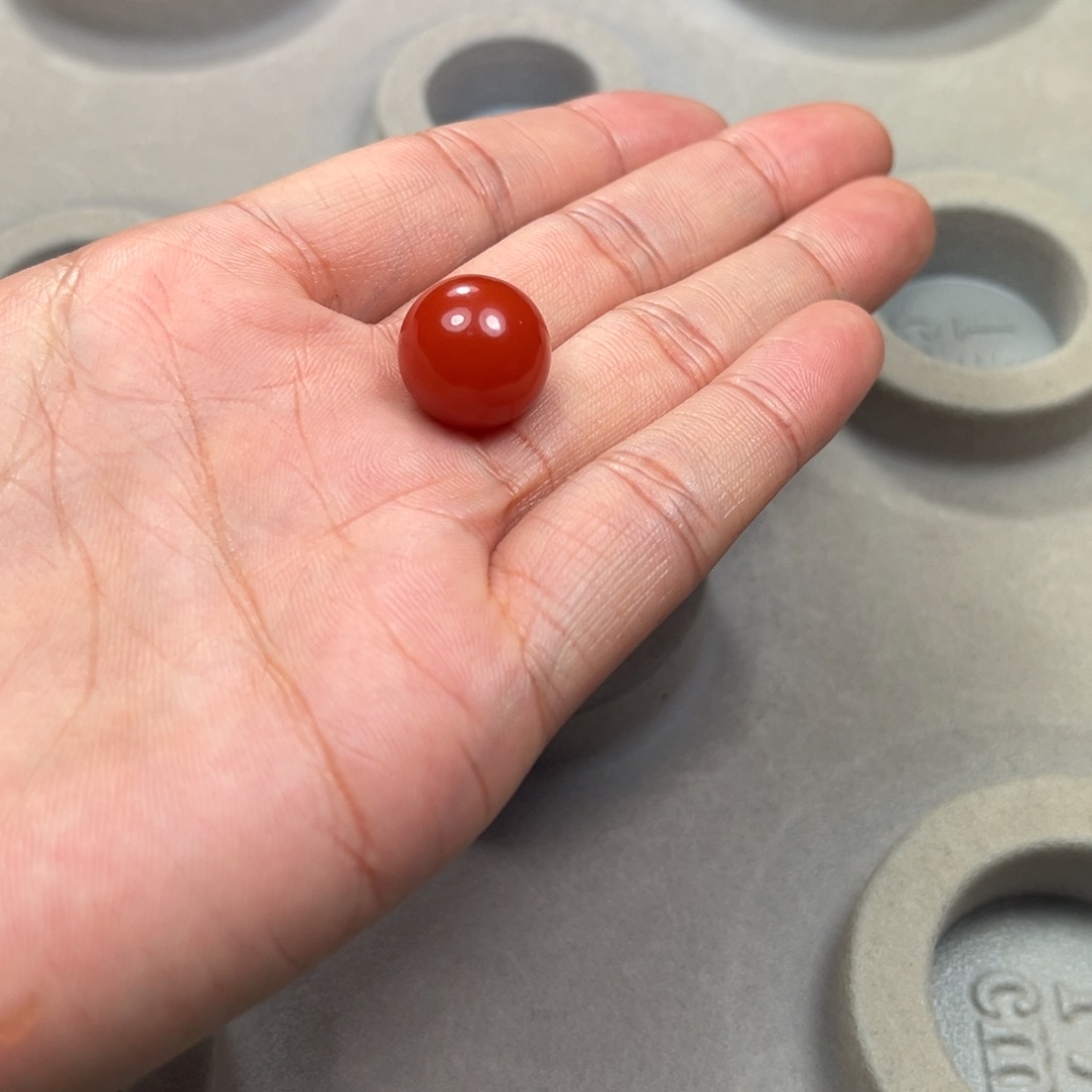 南红玛瑙圆珠未镶嵌祖***朵