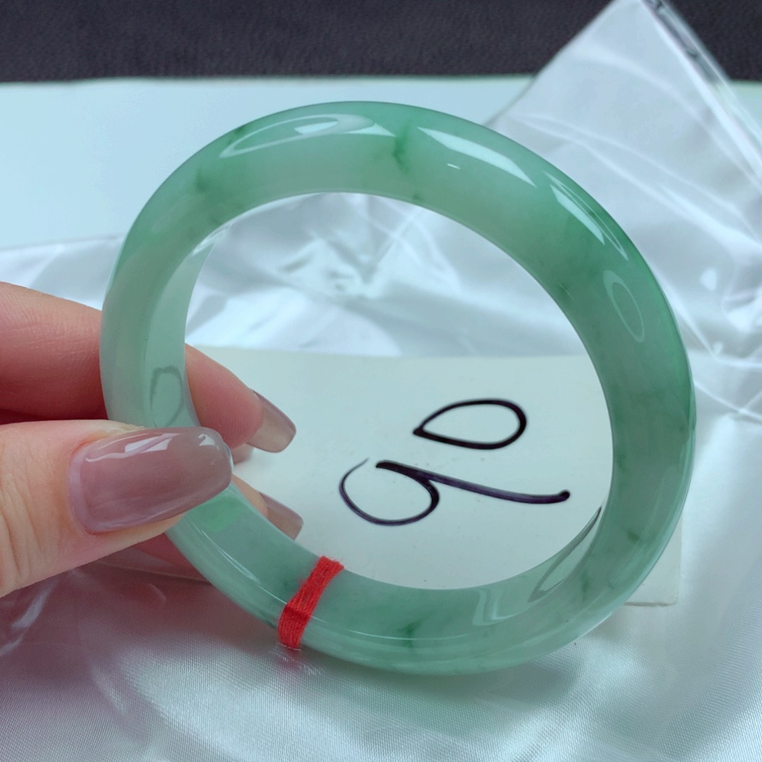 翡翠手镯未镶嵌手镯58