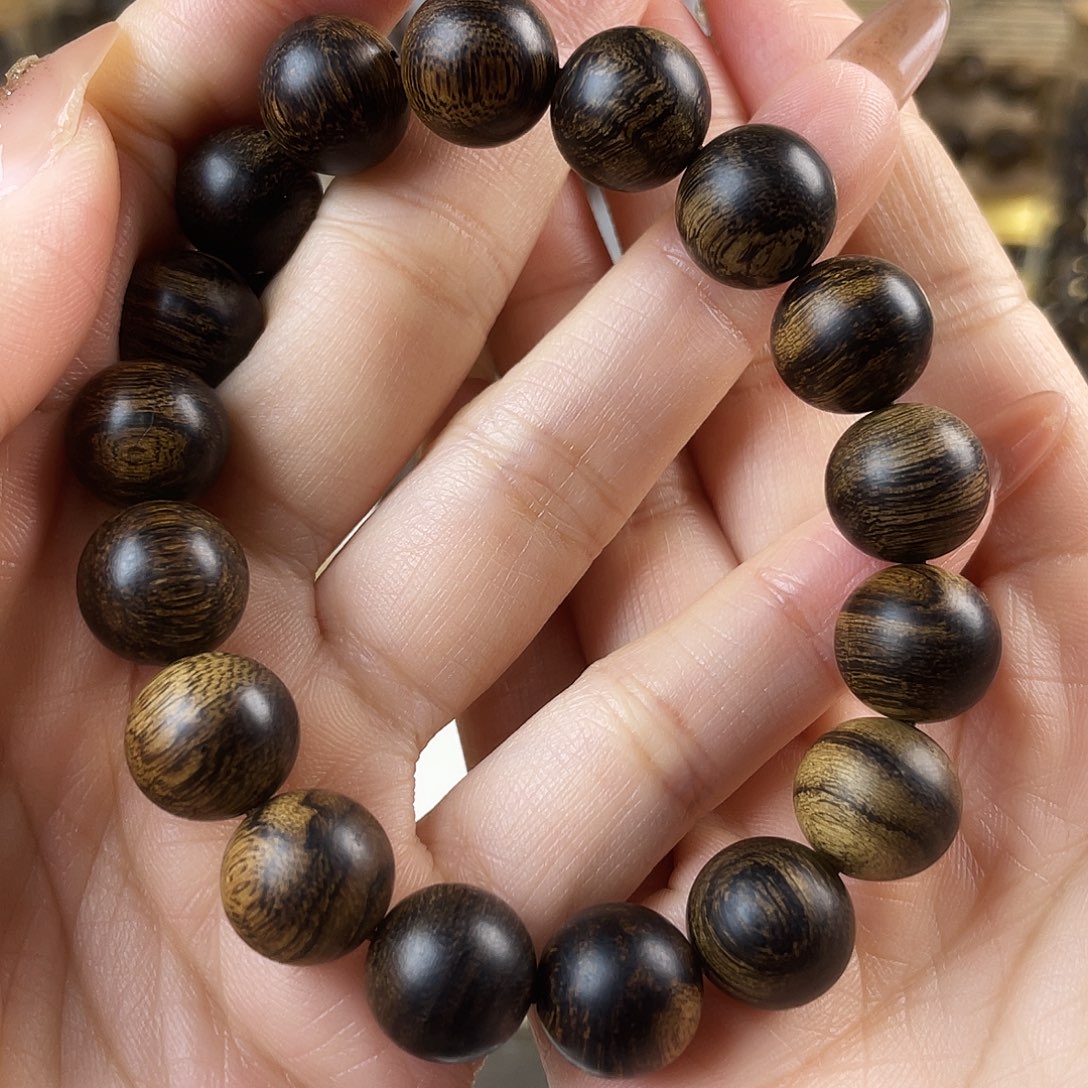 木***孩沉香手串越南芽庄老白棋窖藏古董玉化瘤疤虎斑1.2