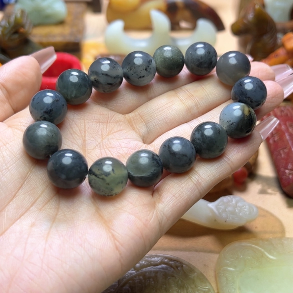 【闪购商品】蛇纹石玉颈饰未镶嵌