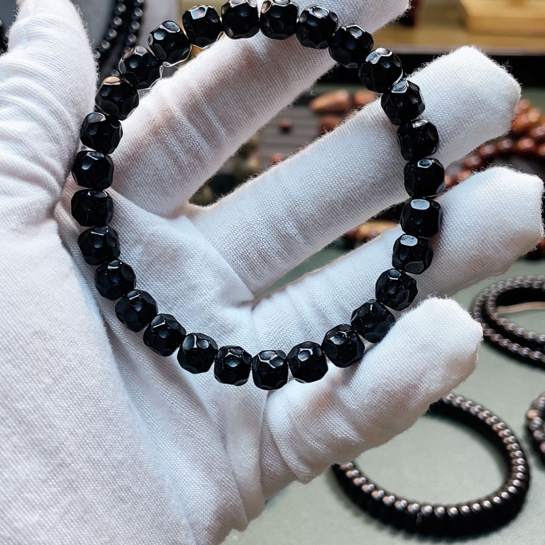 椰蒂吊坠T*m凡安椰蒂