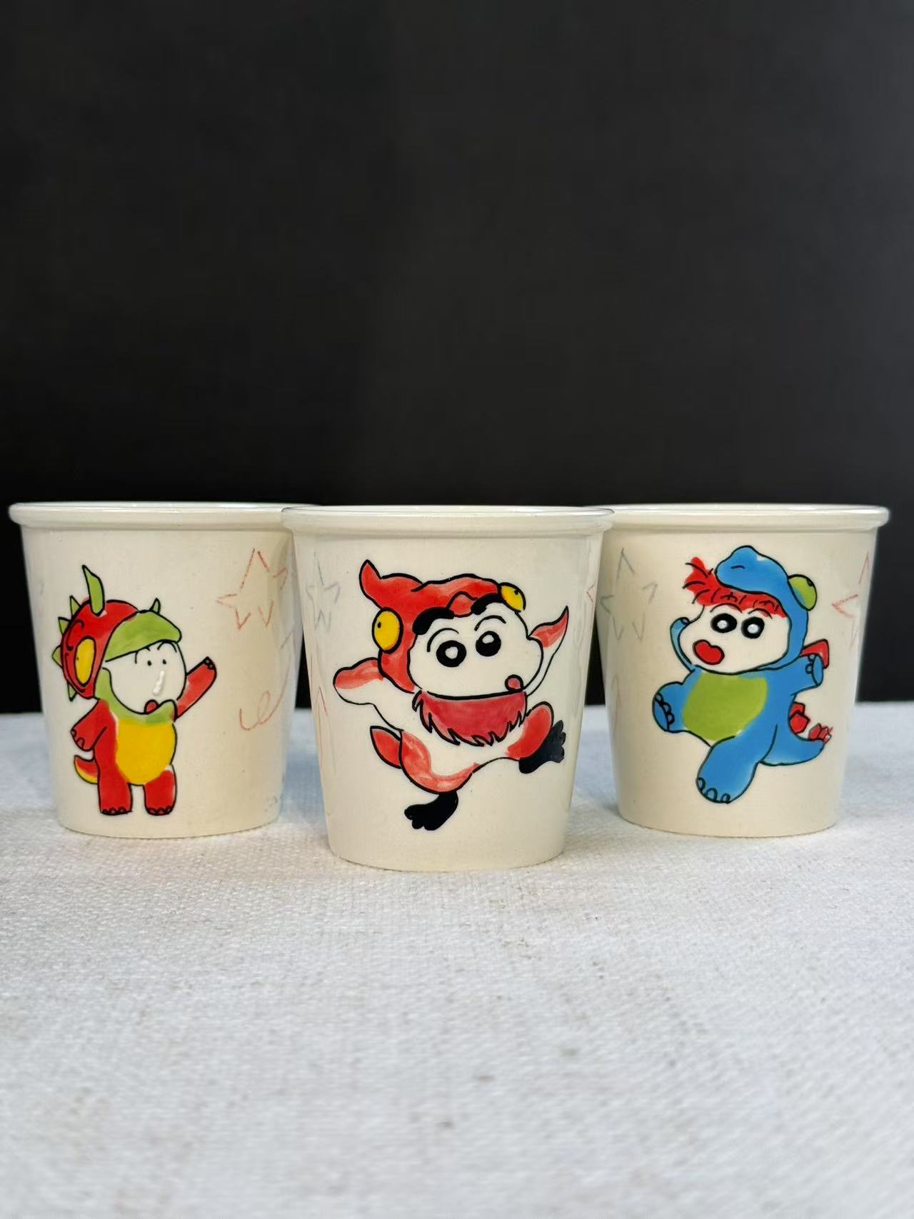 蜡笔小新卡通陶瓷杯