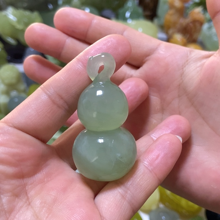 【闪购商品】未镶嵌蛇纹石玉把件