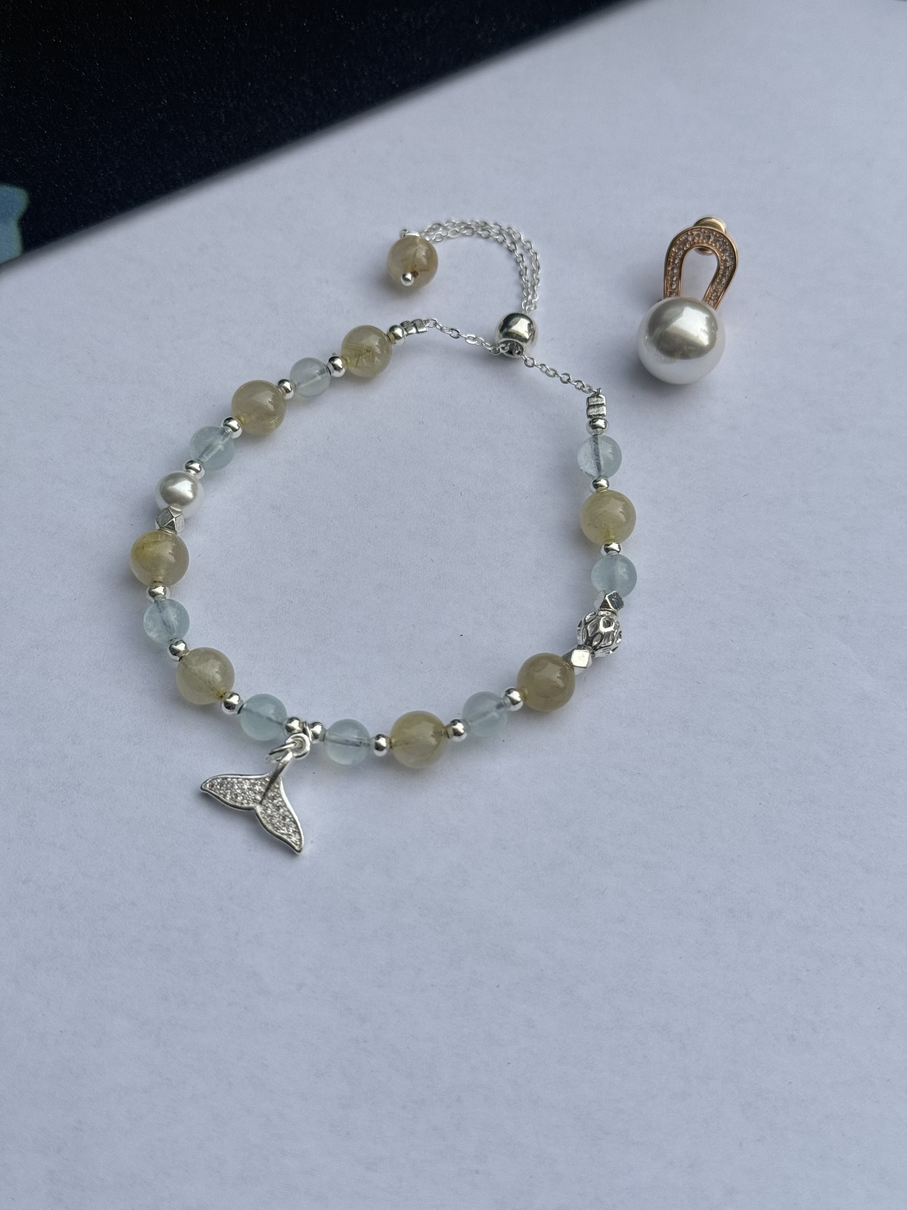 铜合金仿珍珠仿珍珠耳饰 精致铜合金气质轻奢时尚百搭单圈灰月光