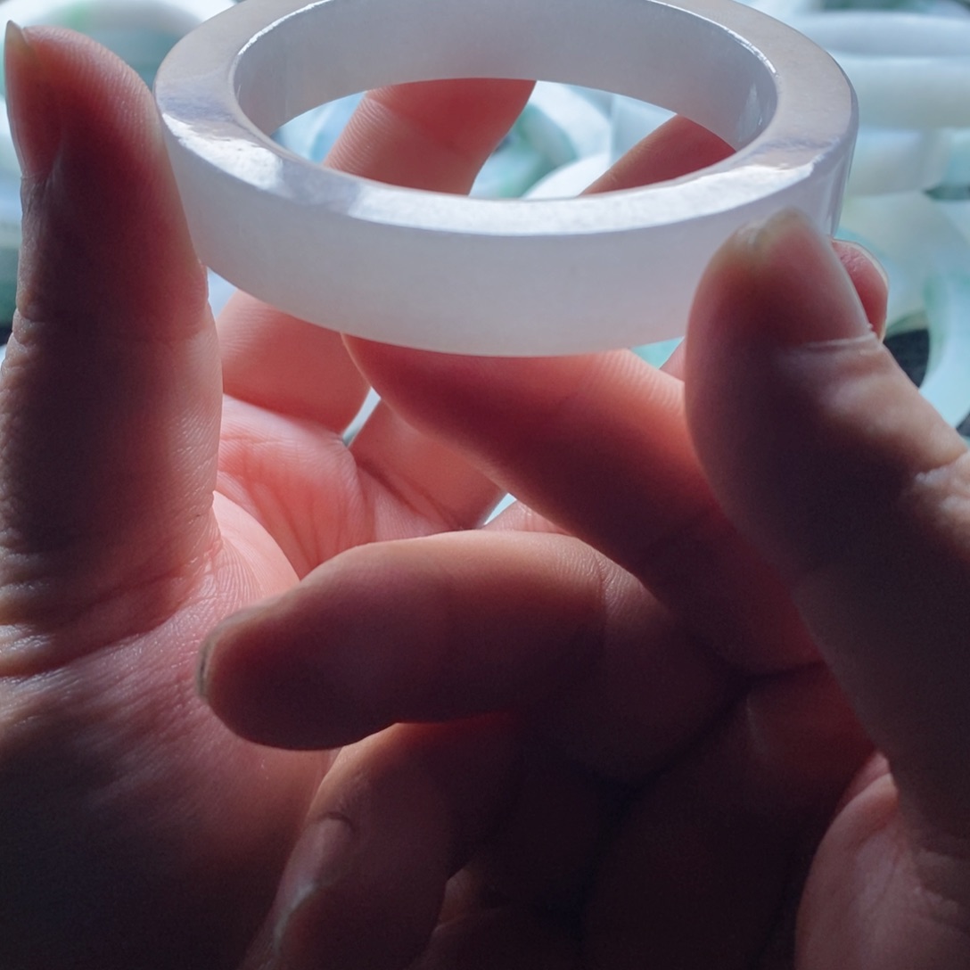 定制翡翠A货未镶嵌龙*