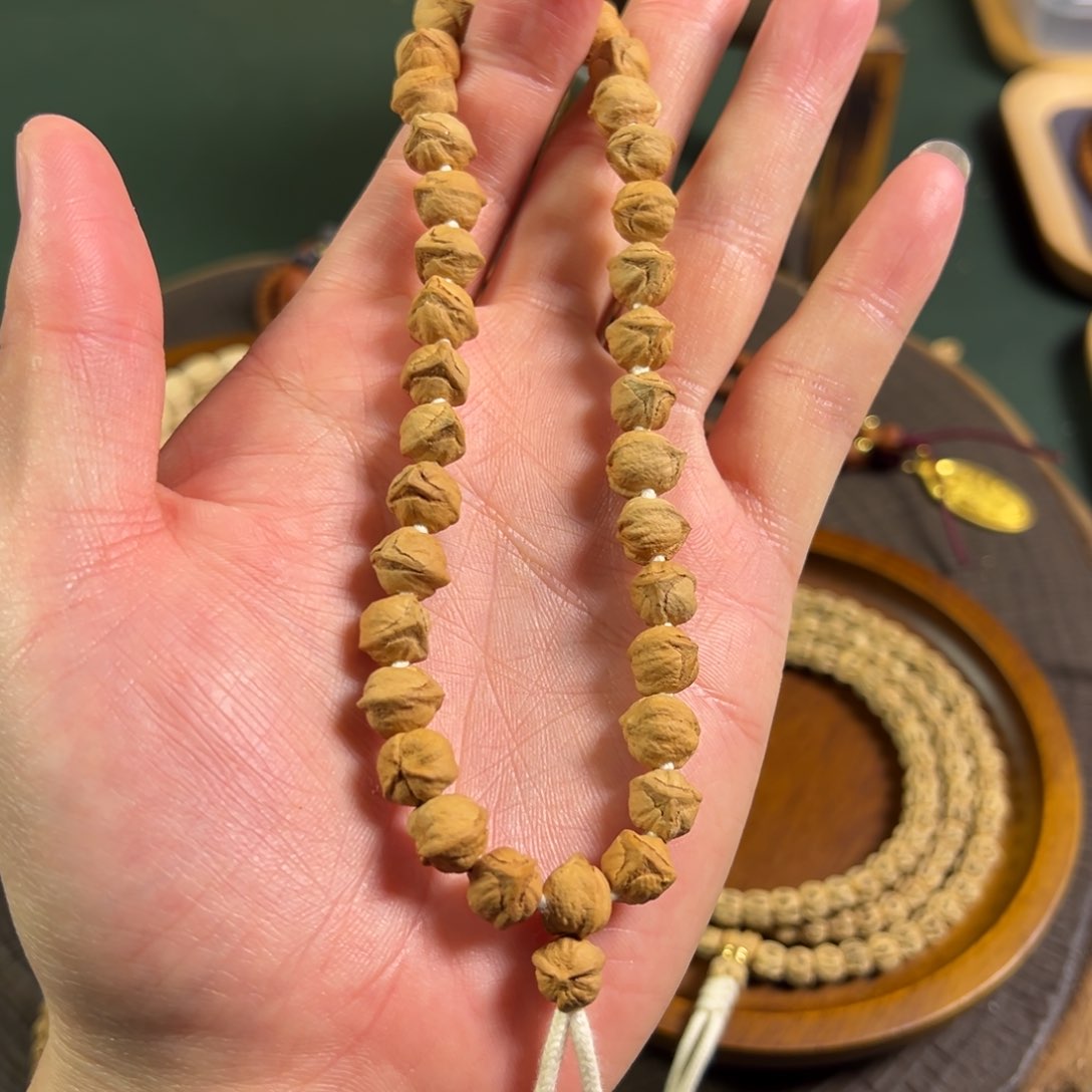 【闪购商品】柏香籽/百香籽吊坠大三菱10号
