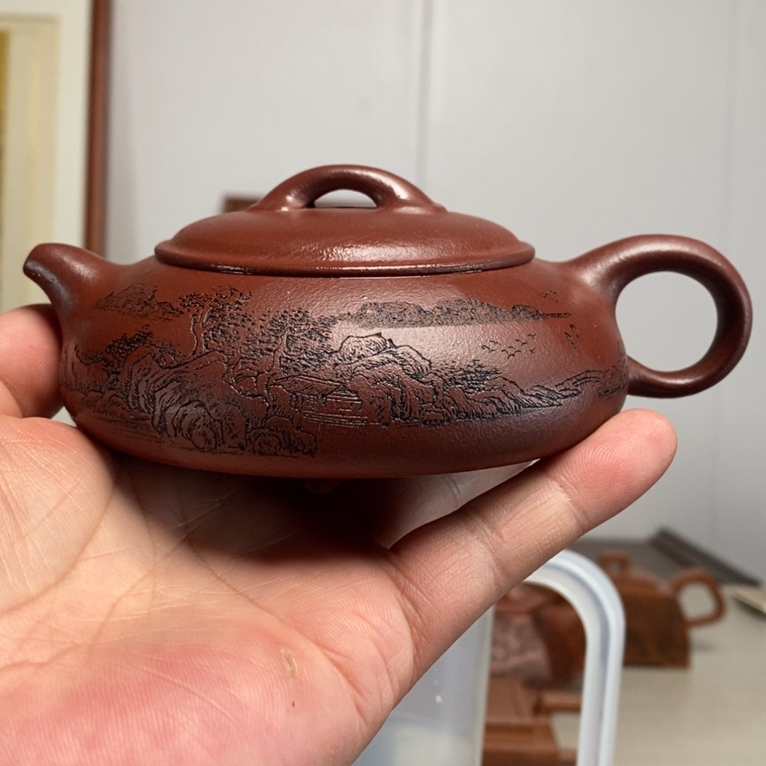 紫砂茶壶原矿泥料传统工艺制作