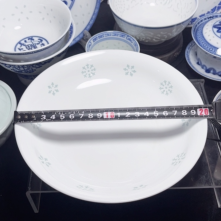 碗素玲珑雕塑雪花八寸盘