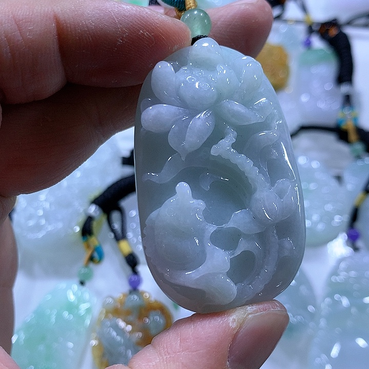 翡翠颈饰未镶嵌天然翡翠A货吊坠