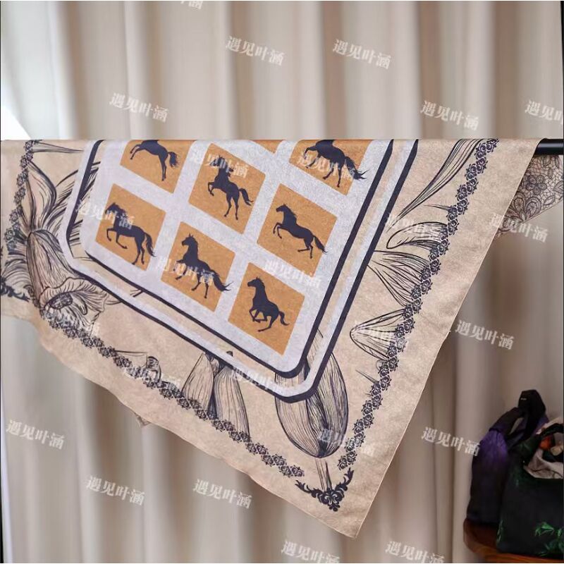 YRS019踏风（90*90）女士围巾