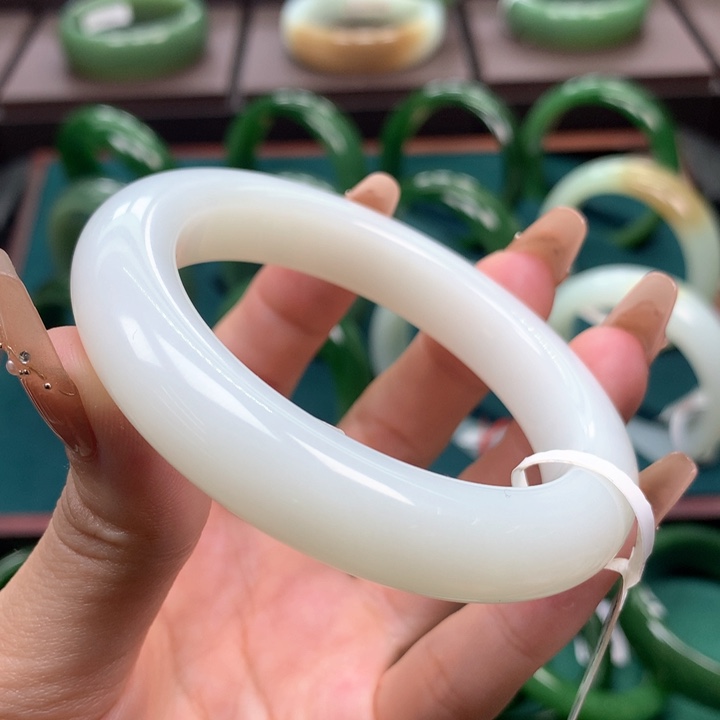 未镶嵌手镯和田玉5455