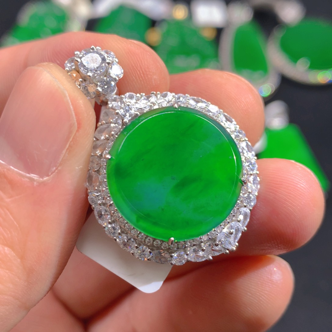 翡翠颈饰银S925镶嵌111111111111