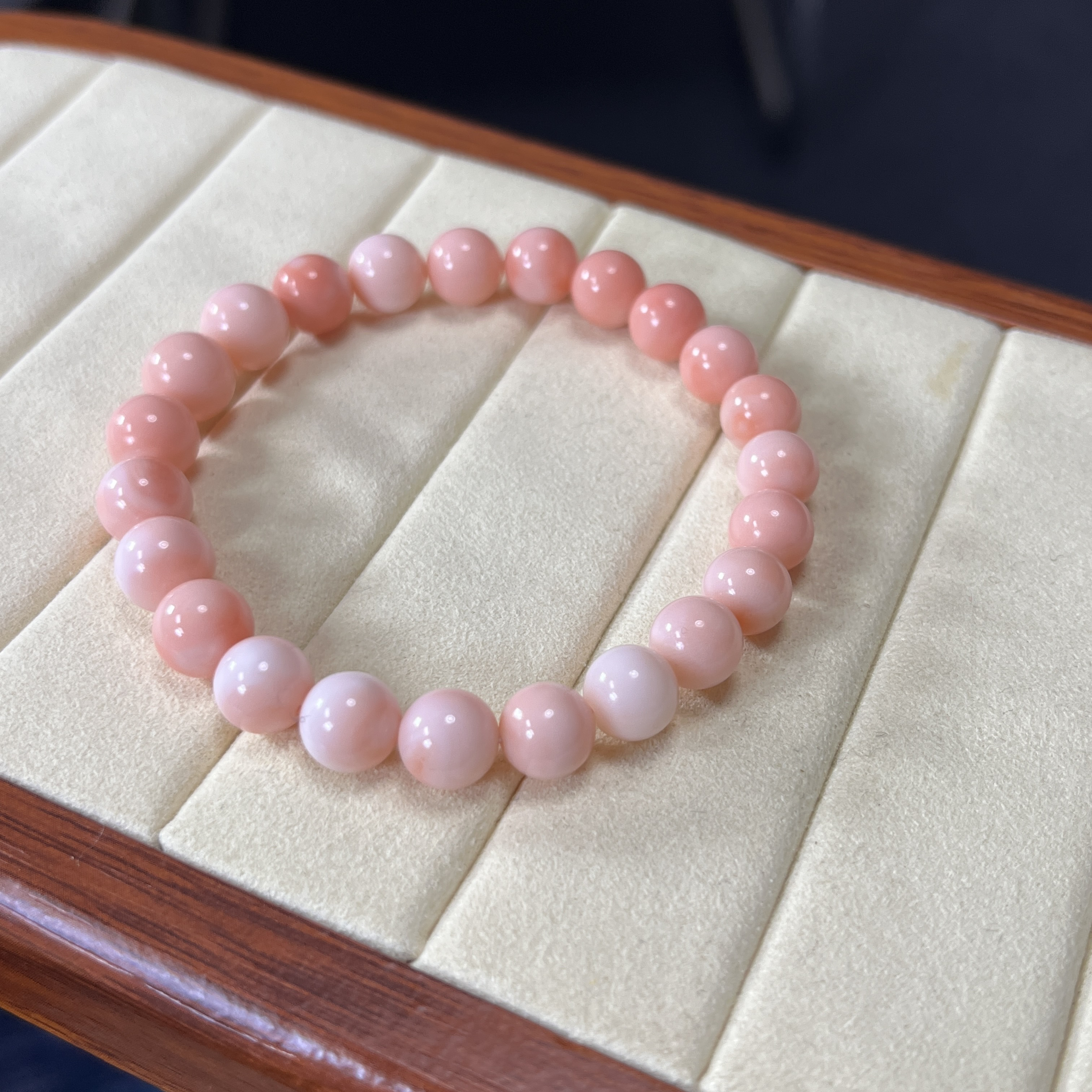 莫莫珊瑚粉色圆珠7.5-8.5mm单圈手串【国检证书】