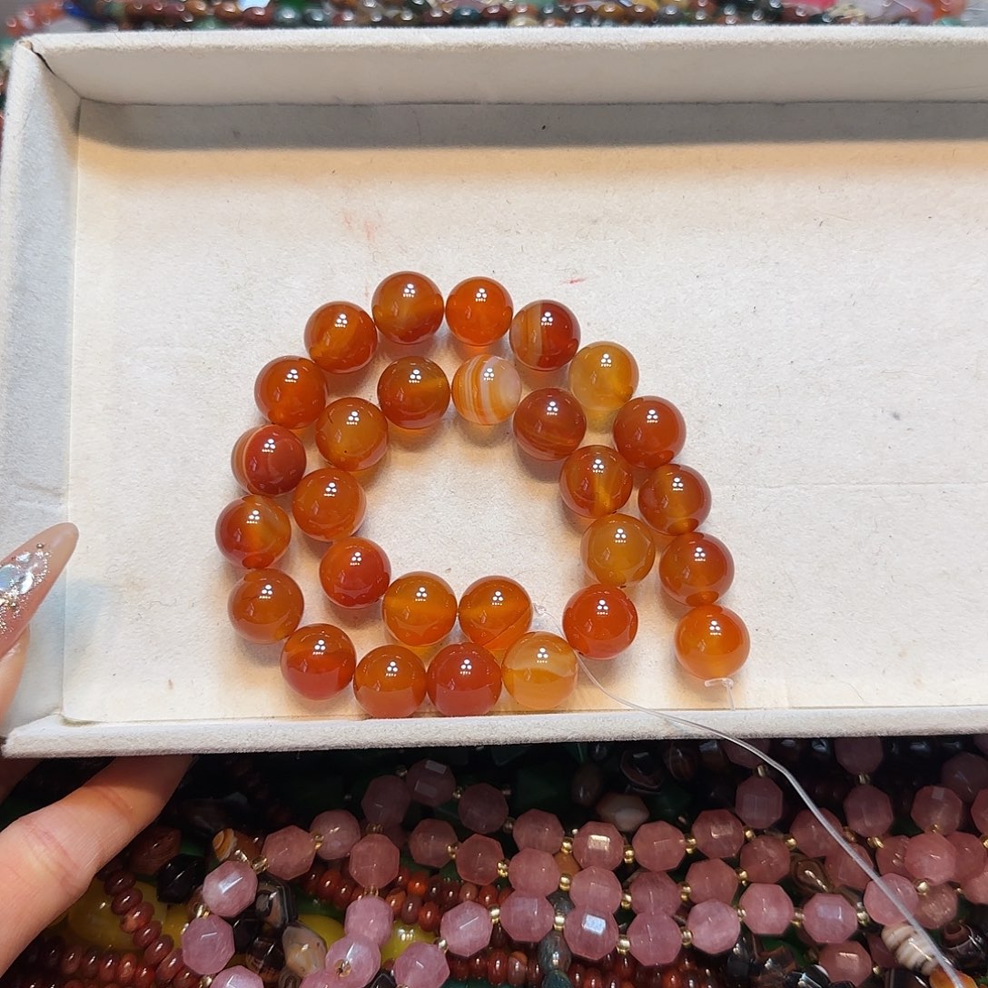 玛瑙/玉髓未镶嵌珠宝半成品14mm溏心玛瑙一条