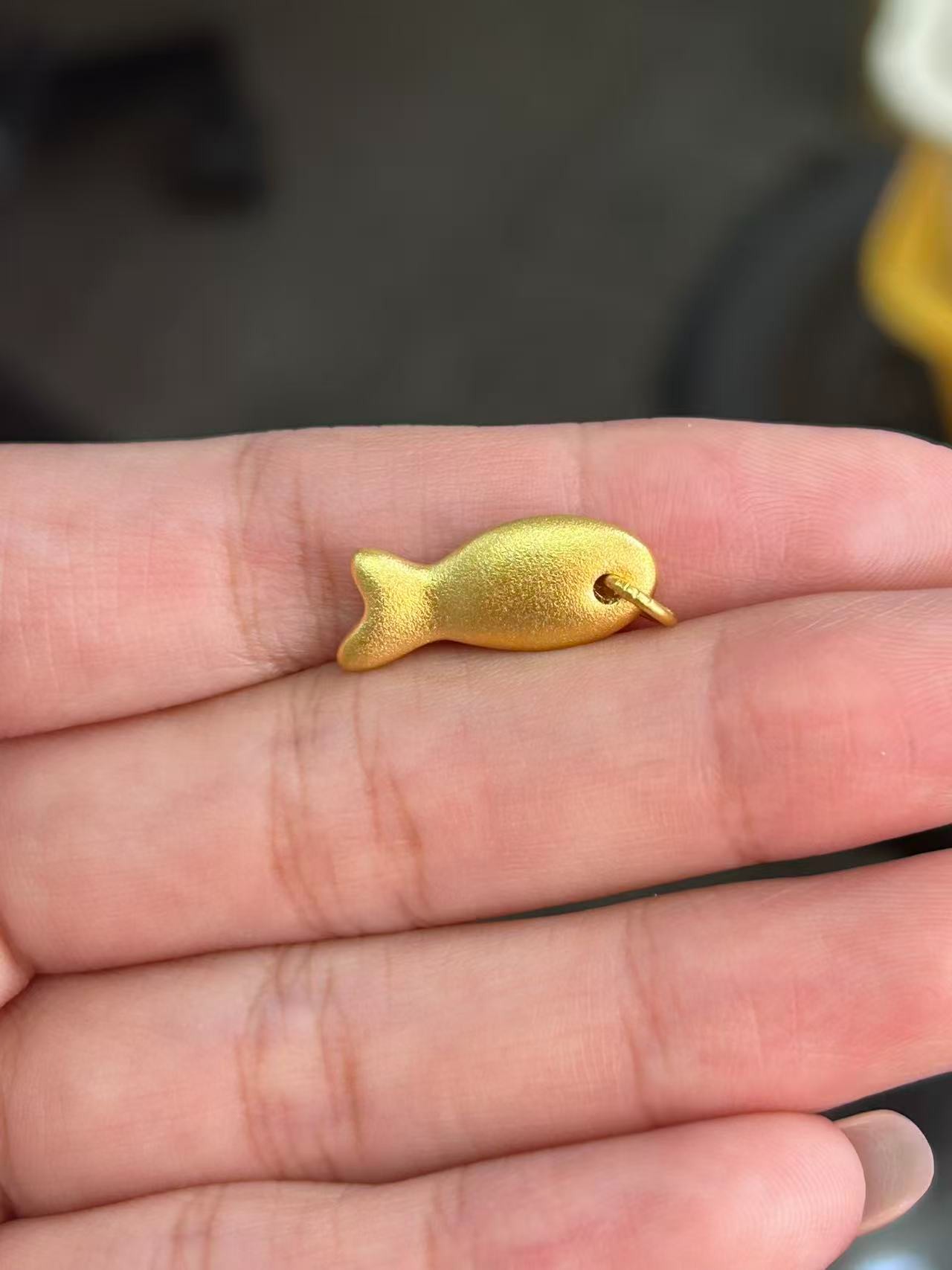  足金999 小黄鱼吊坠