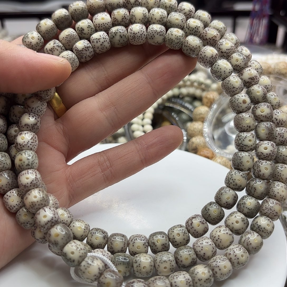 ****.手串星月菩提98大眼睛头条