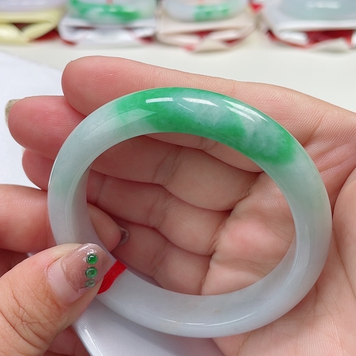 翡翠手镯未镶嵌缅甸翡翠手镯55圈