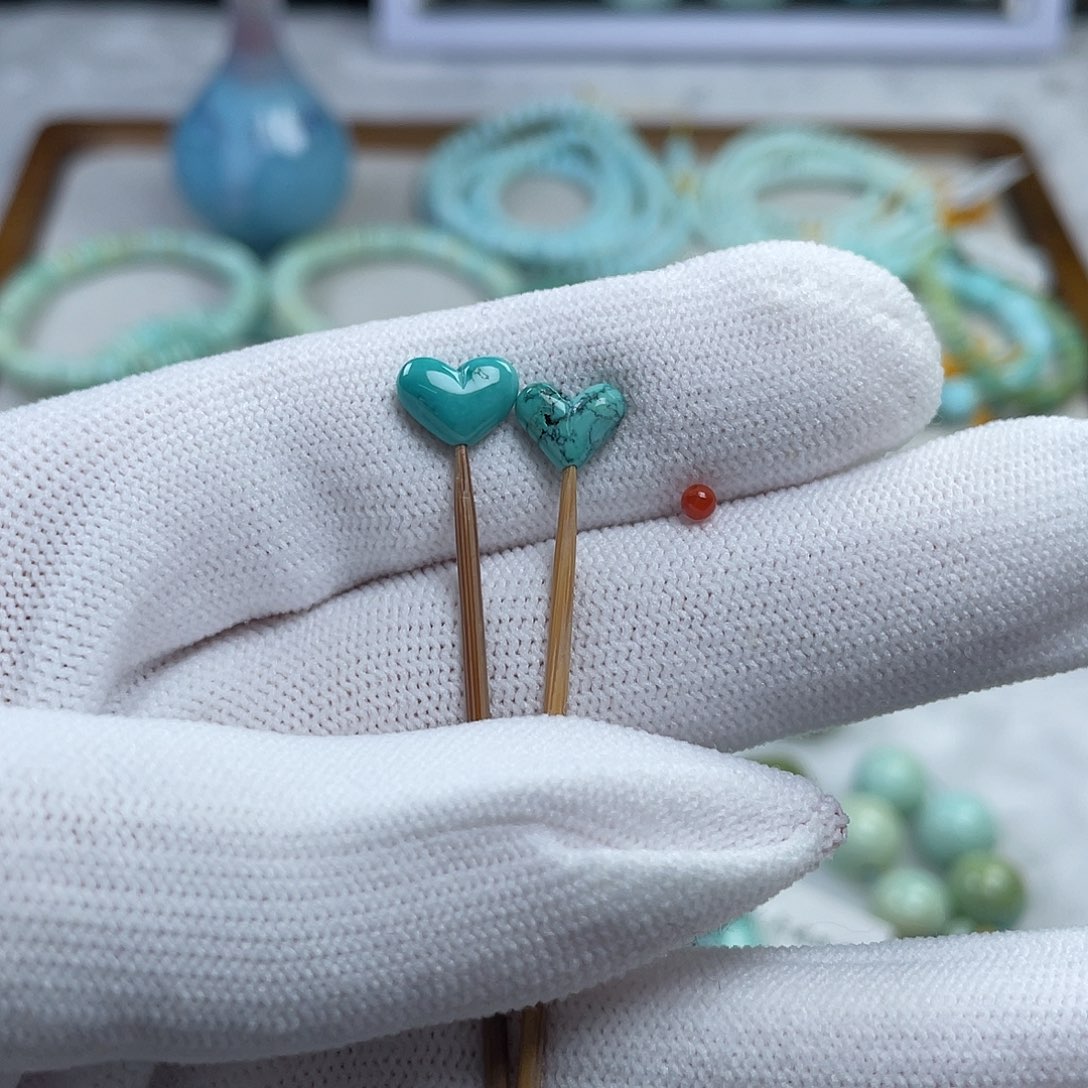 南红玛瑙未镶嵌珠宝奇石