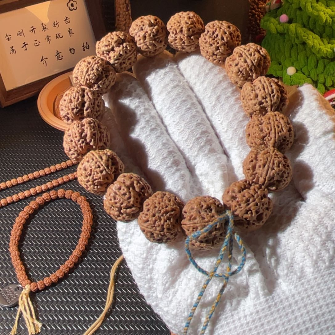 金刚菩提吊坠傲骨梅花21mm