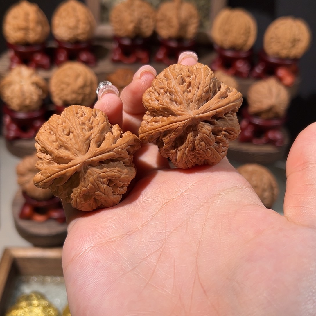 文玩核桃把件大粗筋