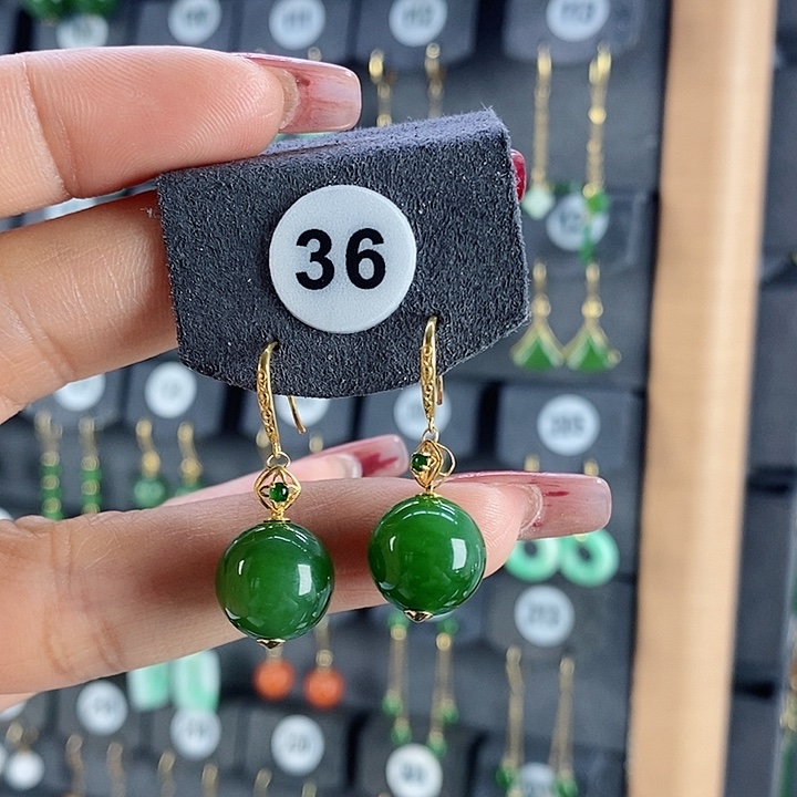 和田玉耳饰18K金镶嵌