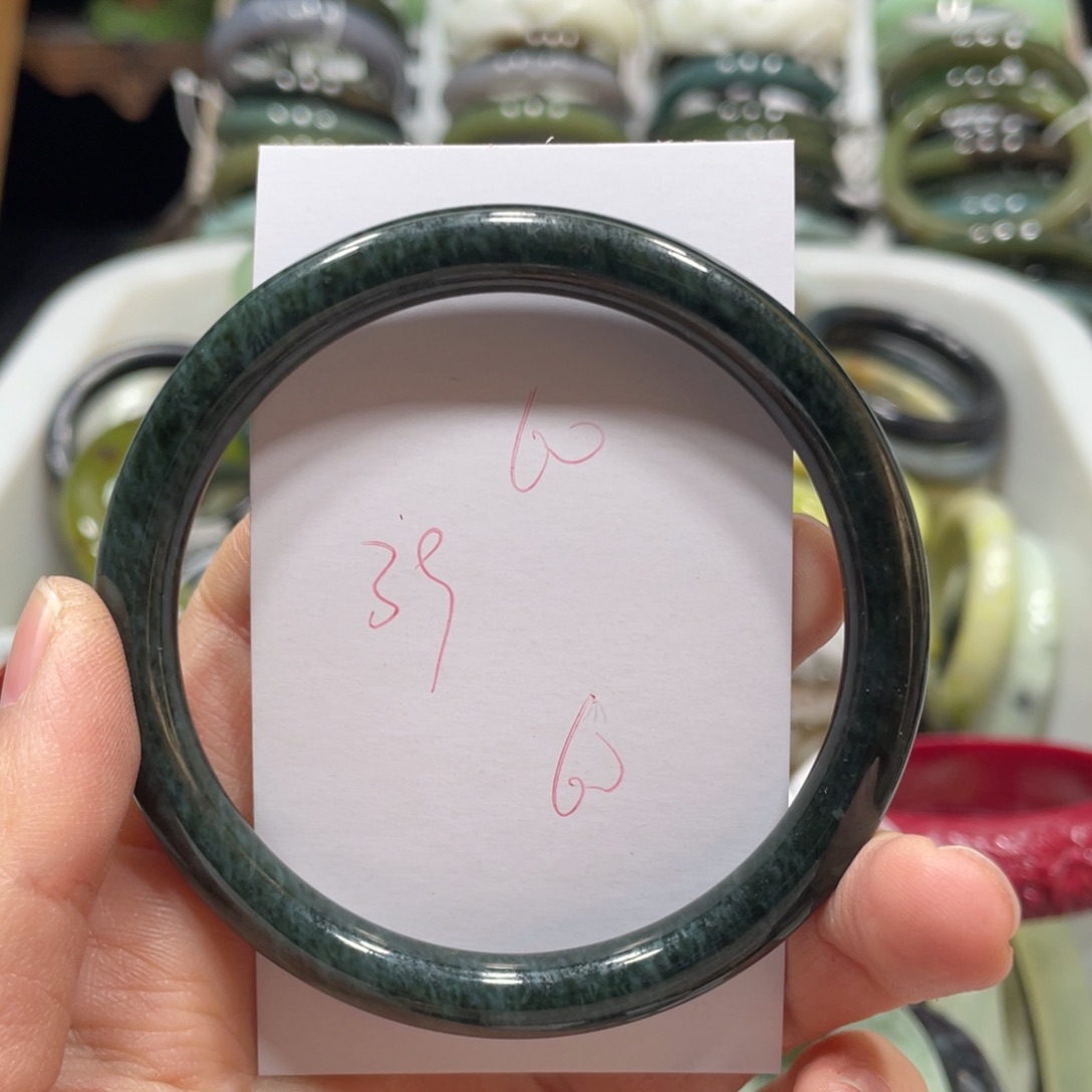 和田玉（糖玉）手镯未镶嵌