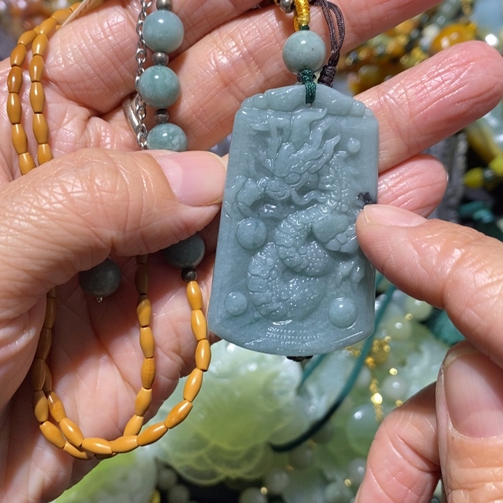 岫玉岫玊吊坠未镶嵌