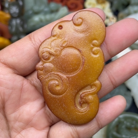 和田玉颈饰未镶嵌75