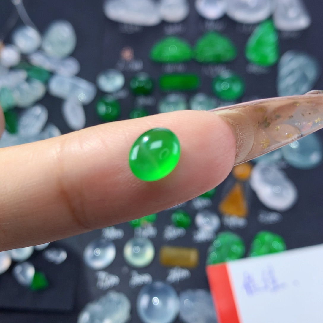 翡翠颈饰未镶嵌纯天然缅甸A货翡翠