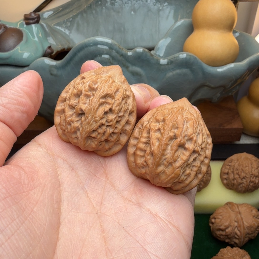 核桃文玩核桃吊坠 原树平谷逗号33