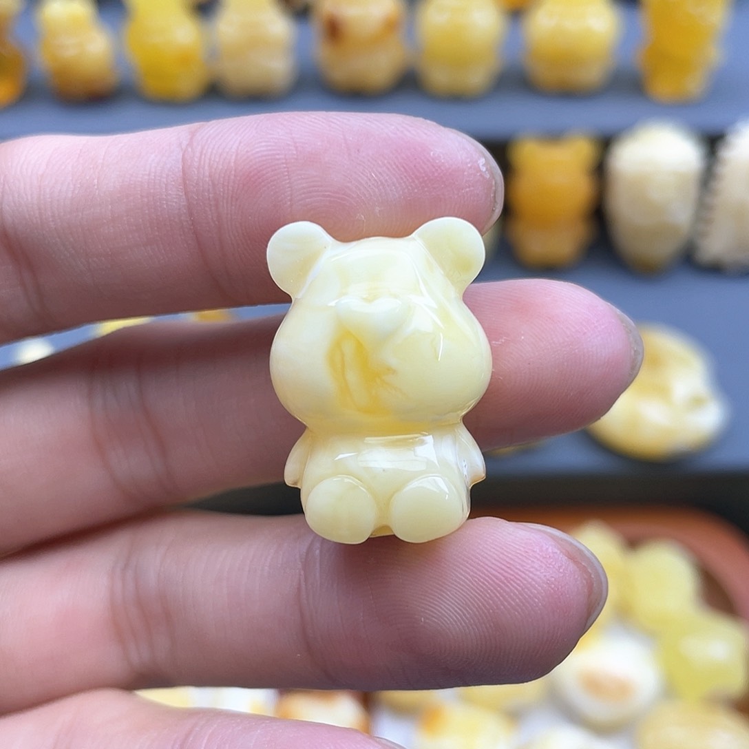 琥珀裸石未镶嵌蜜蜡