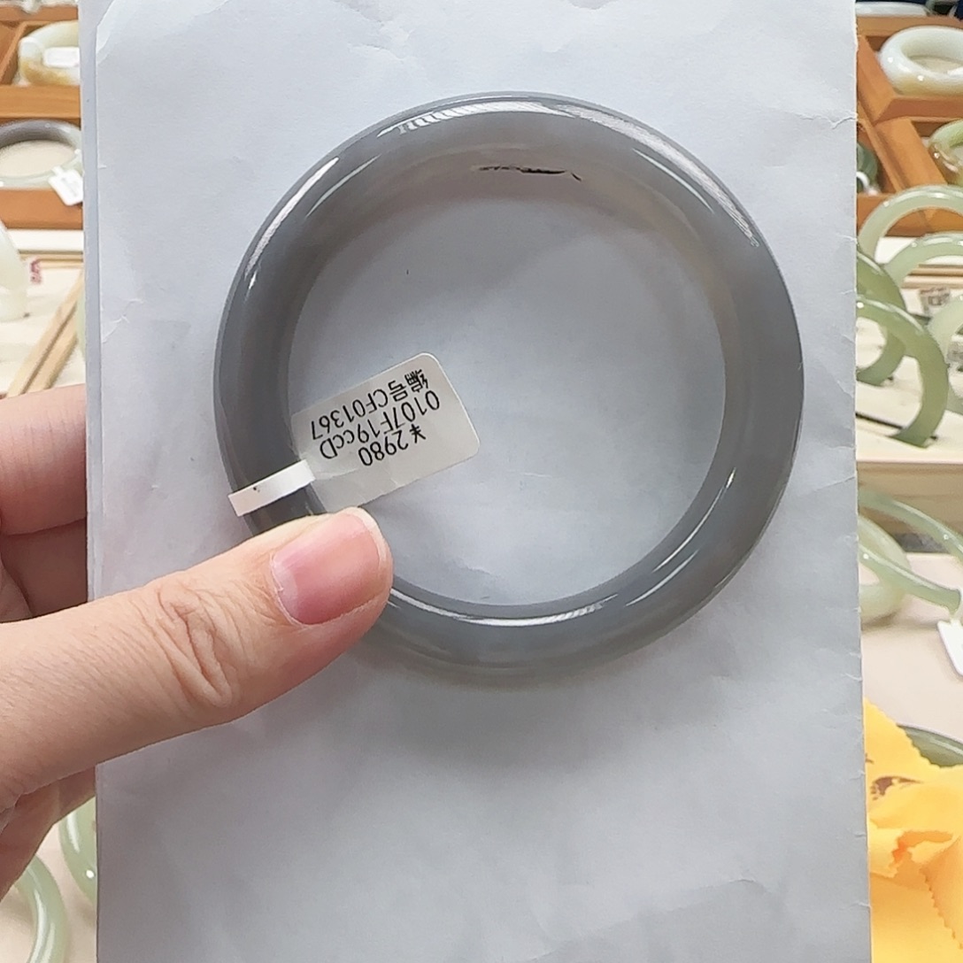 和田玉手镯未镶嵌58