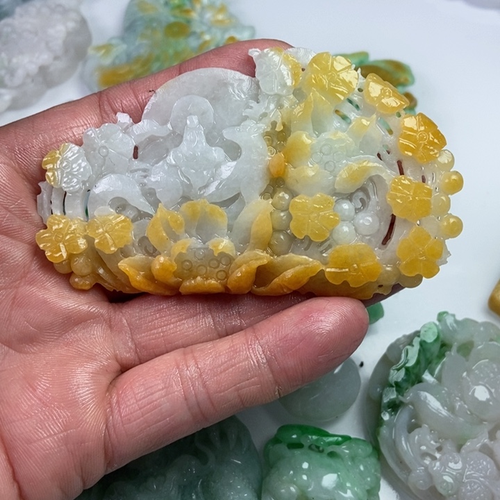 定制翡翠未镶嵌翡翠