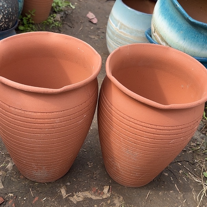 花盆紫砂口17高24。。。。。。。。。。。。