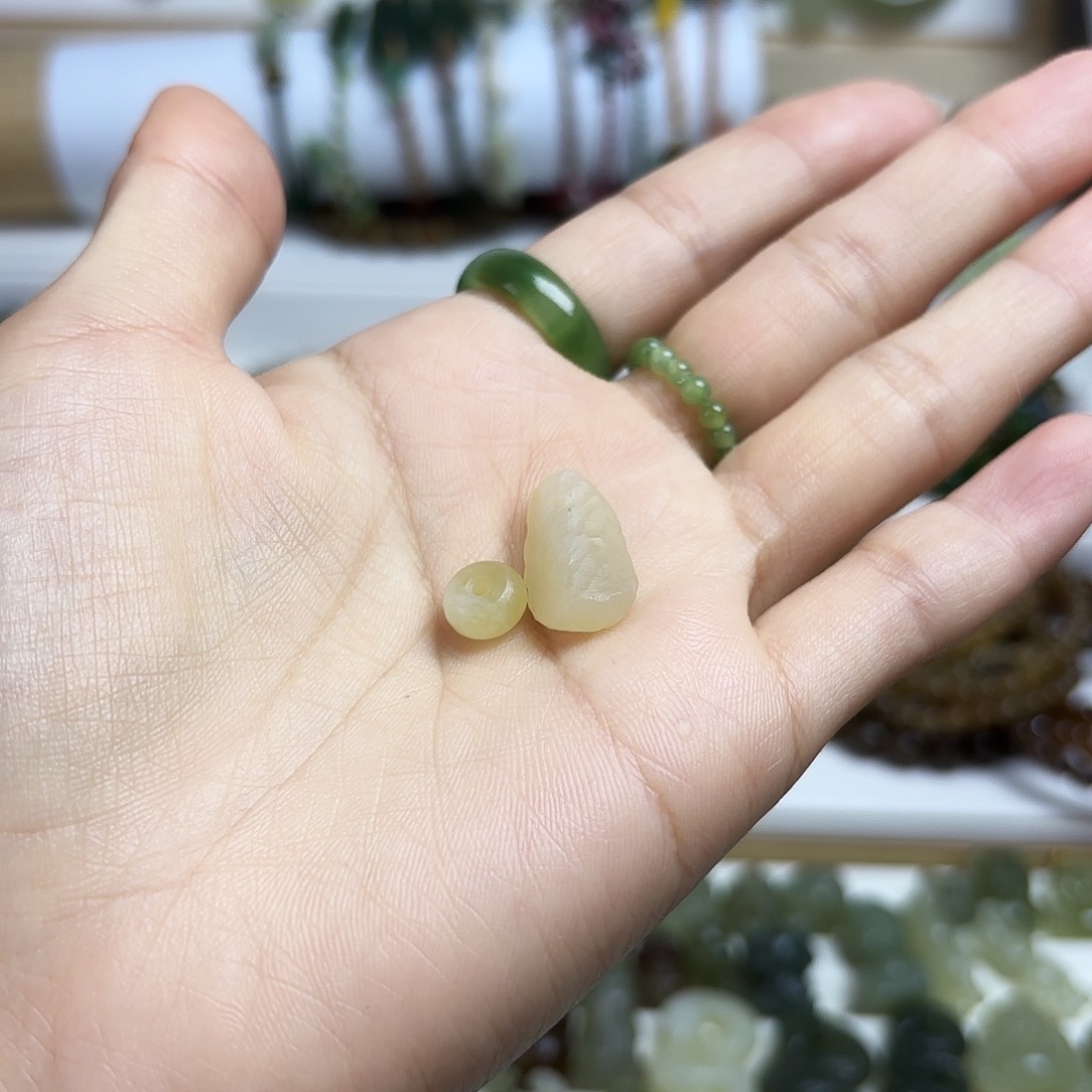 和田玉颈饰未镶嵌风**华糖无事牌1小扣子1