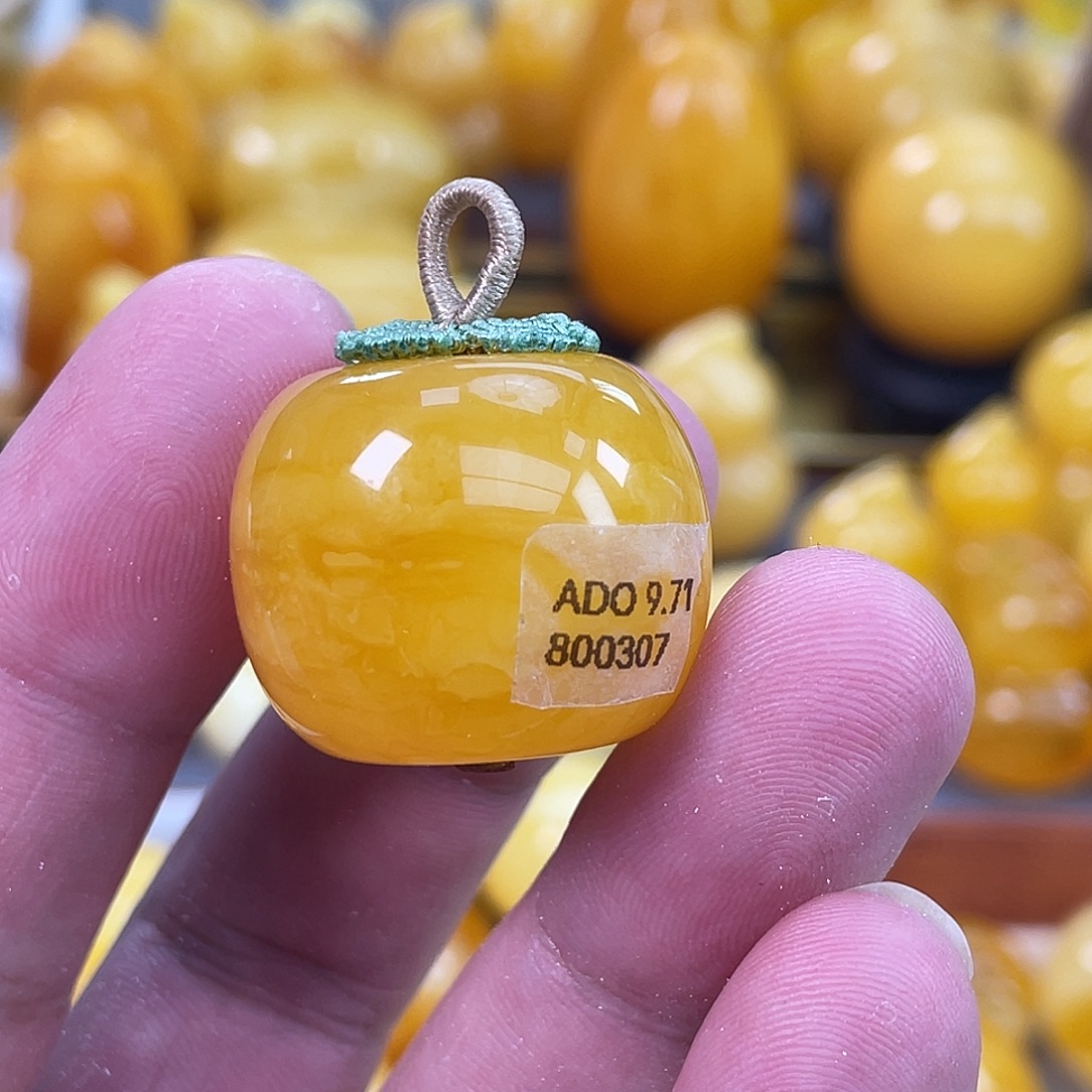 琥珀未镶嵌珠宝奇石琥珀