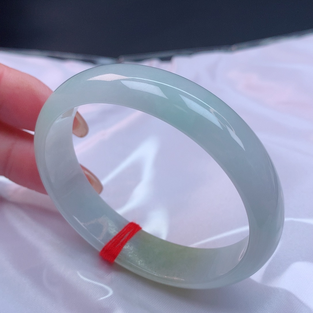 【闪购商品】未镶嵌手镯（贵妃镯）翡翠55