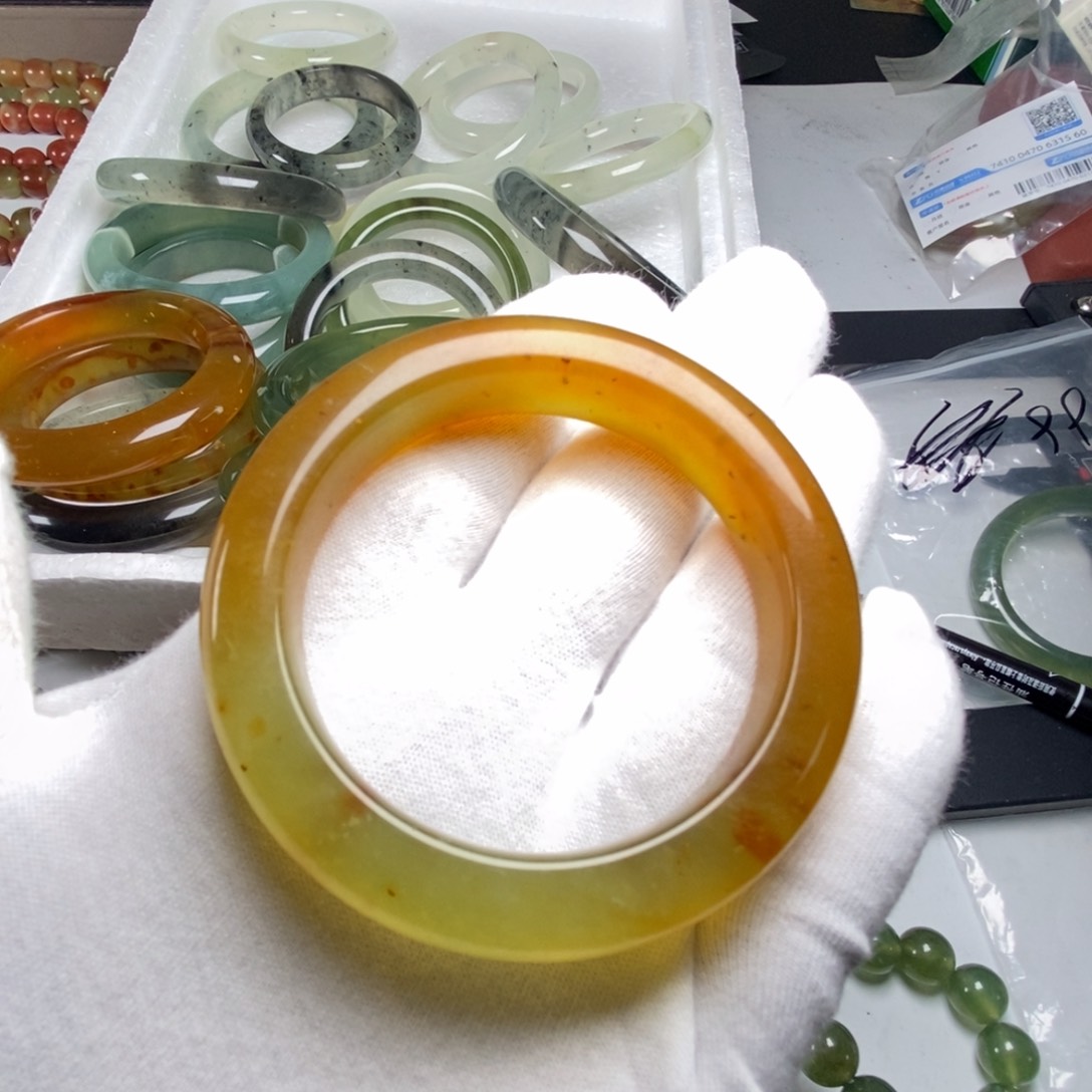 蛇纹石玉手链未镶嵌54口径花玉手镯