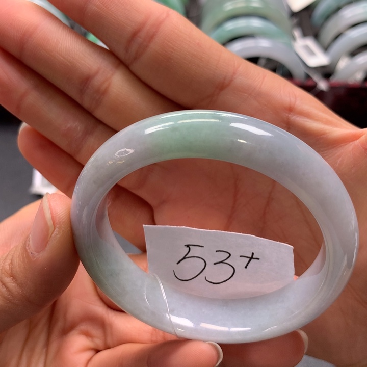 未镶嵌手镯翡翠手镯