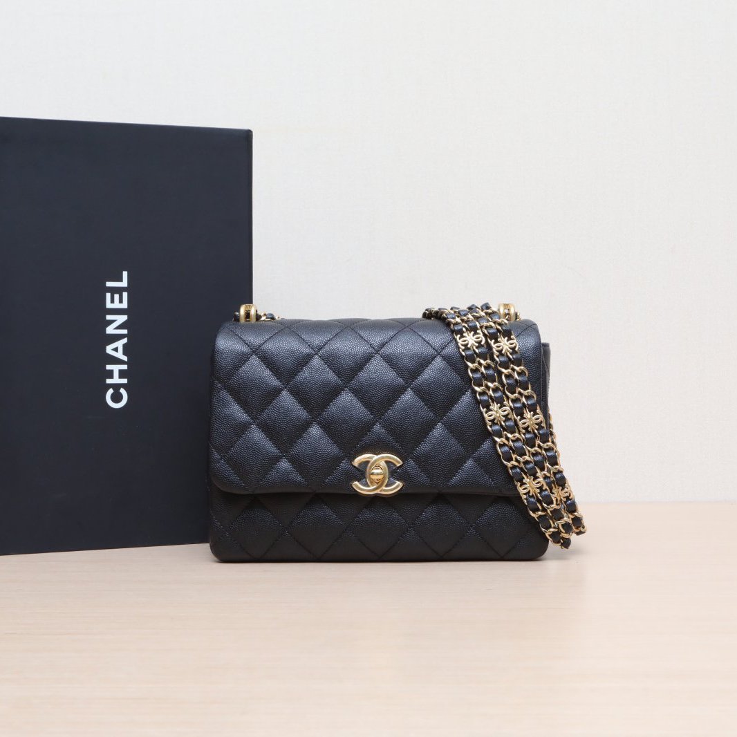 99新 Chanel/香奈儿 小花攀攀黑色 皮革C 芯片 双C吊饰双皮穿链 